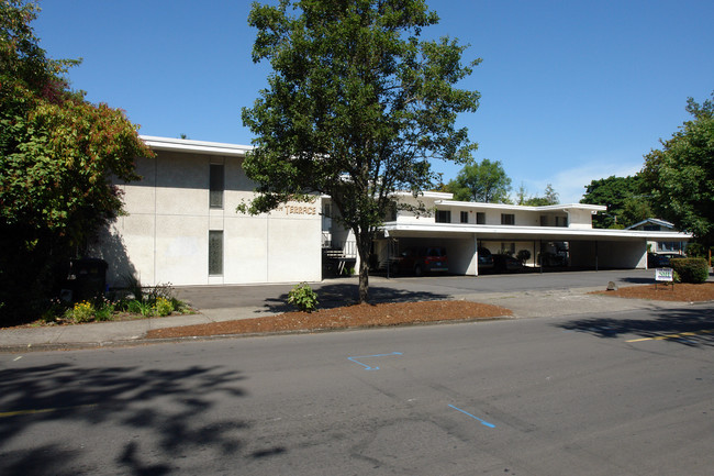 millbrook terrace in Salem, OR - Foto de edificio - Building Photo