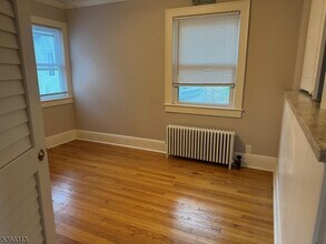 19 N Bridge St in Somerville, NJ - Building Photo - Building Photo