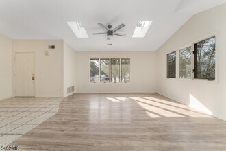 48 Westchester Terrace in Clinton Township, NJ - Building Photo - Building Photo