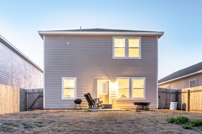 224 Waterbuck Lp in Hutto, TX - Building Photo - Building Photo