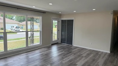 1310 Orchard Dr in Merrillville, IN - Foto de edificio - Building Photo