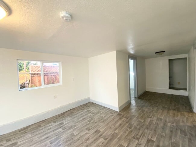 property at 654-656 20th St