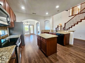 2333 Loreto Dr in Fort Worth, TX - Foto de edificio - Building Photo