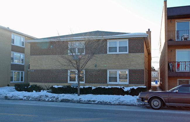 5845-5847 W 63rd St in Chicago, IL - Building Photo - Building Photo