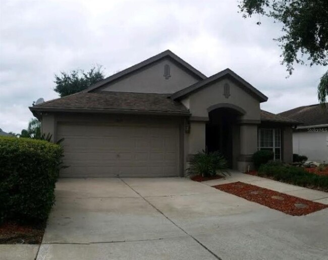 5517 War Admiral Dr in Zephyrhills, FL - Building Photo - Building Photo