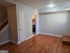 307 Arch St in Philadelphia, PA - Building Photo - Building Photo