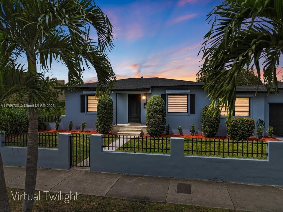 650 SW 48th Ave in Coral Gables, FL - Building Photo