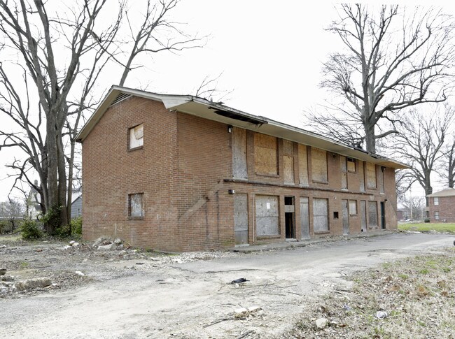 1106 Latham St in Memphis, TN - Foto de edificio - Building Photo