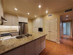 32 Kempton in Irvine, CA - Building Photo - Building Photo