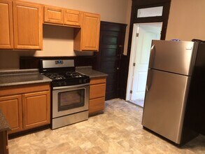 320 Cobun Ave, Unit Apt. 1 in Morgantown, WV - Building Photo - Building Photo