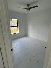 325 NW 11th St in Pompano Beach, FL - Building Photo - Building Photo