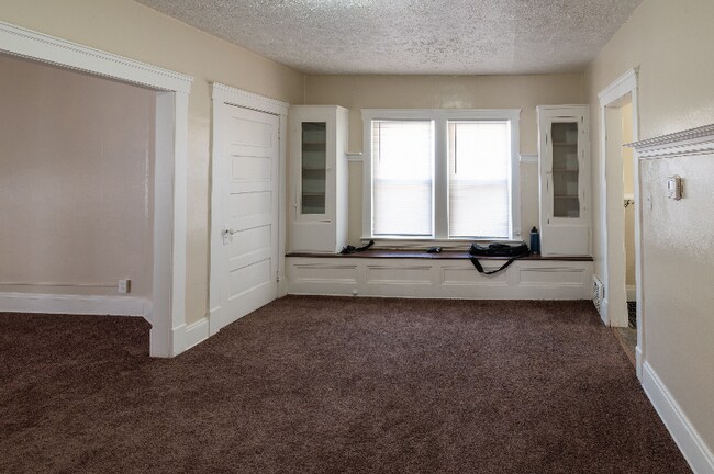 1171 La Croix Ave, Unit 2 in Akron, OH - Building Photo - Building Photo