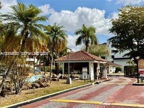 8215 SW 152nd Ave in Miami, FL - Building Photo - Building Photo