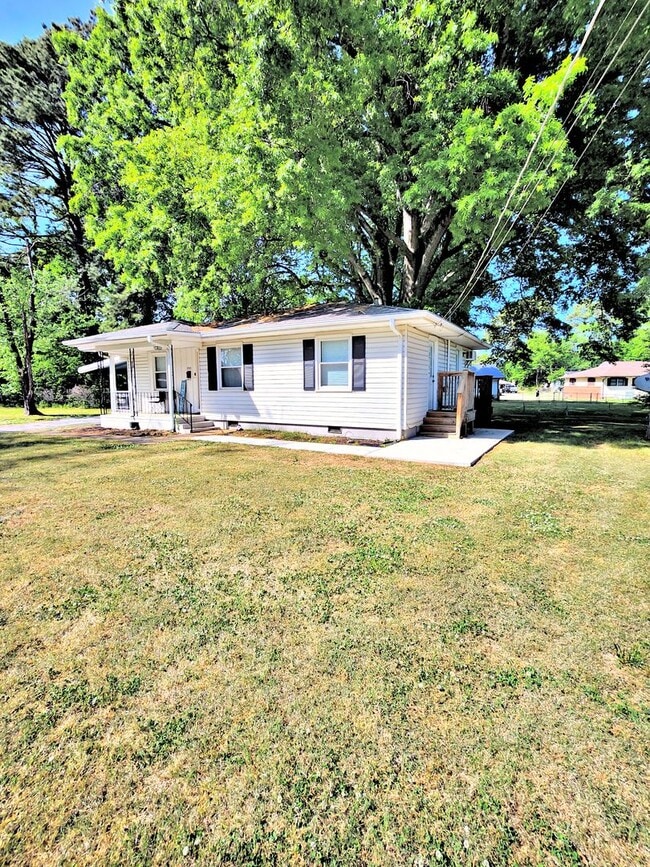 property at 4321 Arlington Ct NW