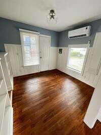 2010 Elmen St photo'