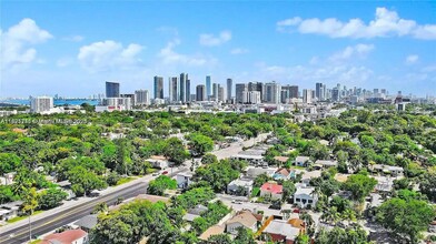 11 NW 47th Terrace in Miami, FL - Building Photo - Building Photo