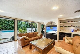 278 S Island Rd in Golden Beach, FL - Building Photo - Building Photo