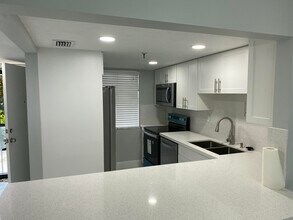 2788 Tennis Club Dr in West Palm Beach, FL - Foto de edificio - Building Photo