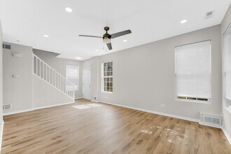 4914 Montauk Dr in Plainfield, IL - Building Photo - Building Photo