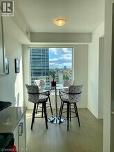 155 Caroline St S in Waterloo, ON - Building Photo - Building Photo