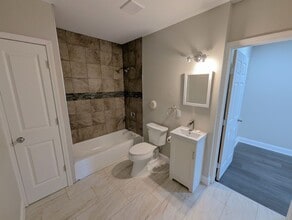 9517 West Ave in St. Louis, MO - Building Photo - Building Photo