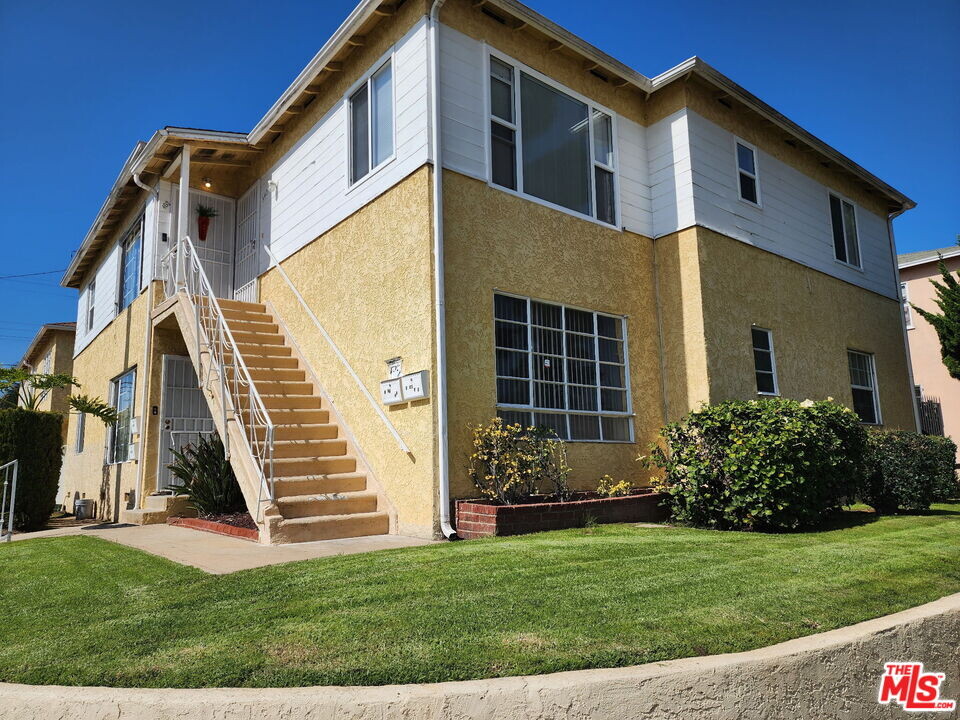 3401 W 82nd St in Inglewood, CA - Building Photo