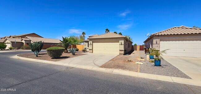 224 S Cactus St in Coolidge, AZ - Building Photo - Building Photo