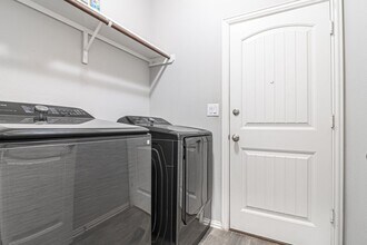 819 Pentagon Rd in Midland, TX - Building Photo - Building Photo