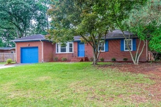 5525 Greenefield Dr S in Portsmouth, VA - Building Photo - Building Photo