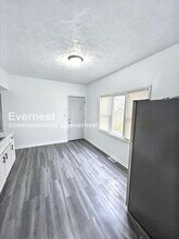 1079 E 68th St in Cleveland, OH - Building Photo - Building Photo