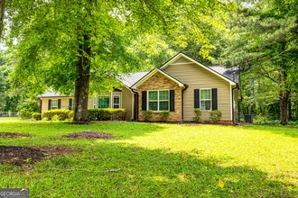 227 Cranford Mill Dr in Newnan, GA - Building Photo - Building Photo