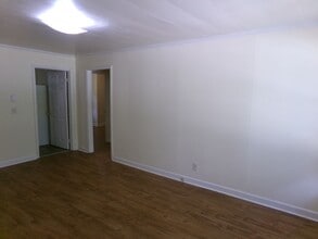 1539 NC-65 in Walnut Cove, NC - Building Photo - Building Photo
