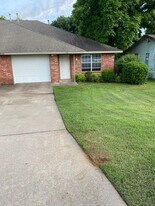 2920 W Parnell St, Unit 102 in Denison, TX - Building Photo