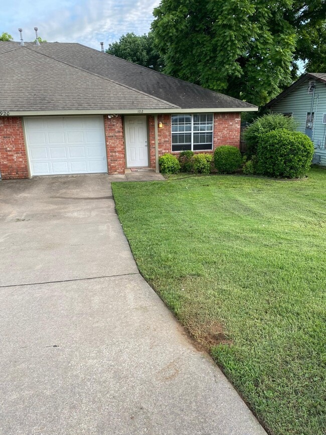 property at 2920 W Parnell St