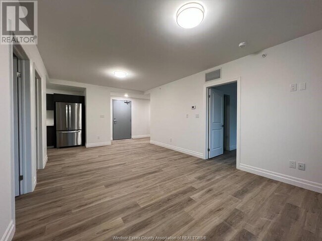 3370 Stella Crescent in Windsor, ON - Building Photo - Building Photo