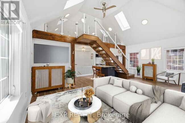 34 High Park Blvd in Toronto, ON - Building Photo - Building Photo