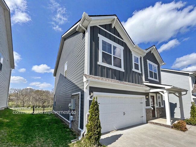 2284 Robert Gwynne Dr in Smyrna, TN - Building Photo - Building Photo