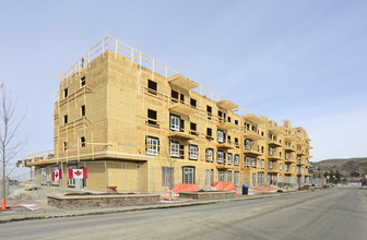 Grand Avenue Village in Cochrane, AB - Building Photo - Building Photo