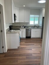 22427 Dolorosa St in Woodland Hills, CA - Building Photo - Building Photo
