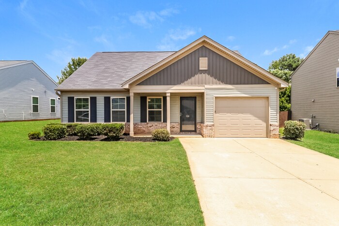 159 Spirit Dr in Roebuck, SC - Building Photo