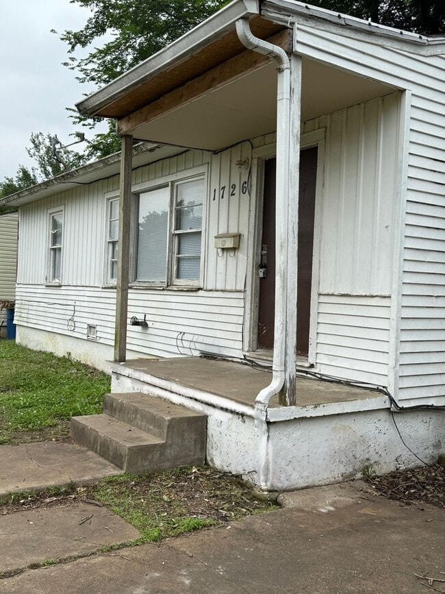 property at 1726 E Young Pl
