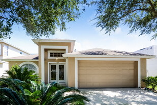 27448 Sky Lake Cir