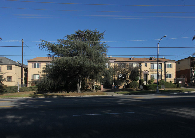 4117-4121 Los Feliz Blvd in Los Angeles, CA - Building Photo - Building Photo