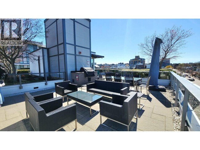 1777 W 7th Ave in Vancouver, BC - Building Photo - Building Photo