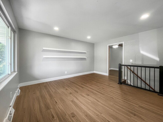 1117 Dauphine Ln