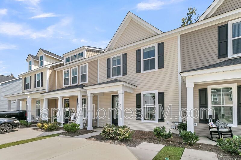 523 Green Fern Dr in Summerville, SC - Building Photo