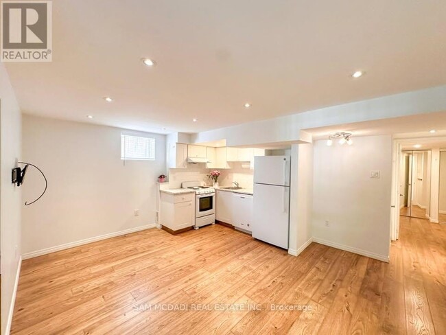 property at 2364 E Gate Crescent