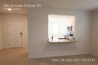 586 Autumn Stream Dr in Auburndale, FL - Building Photo - Building Photo