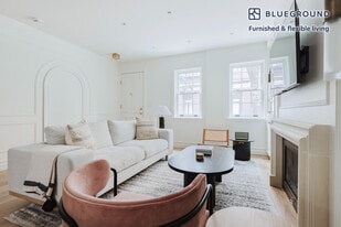 24 Commerce St in New York, NY - Building Photo