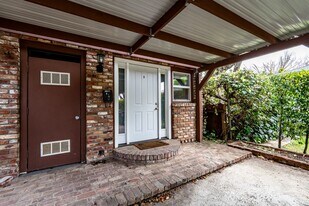 17645 Peak Ave in Morgan Hill, CA - Building Photo